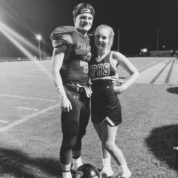 Meet your Posher, Hunter - Picture 1 of 1